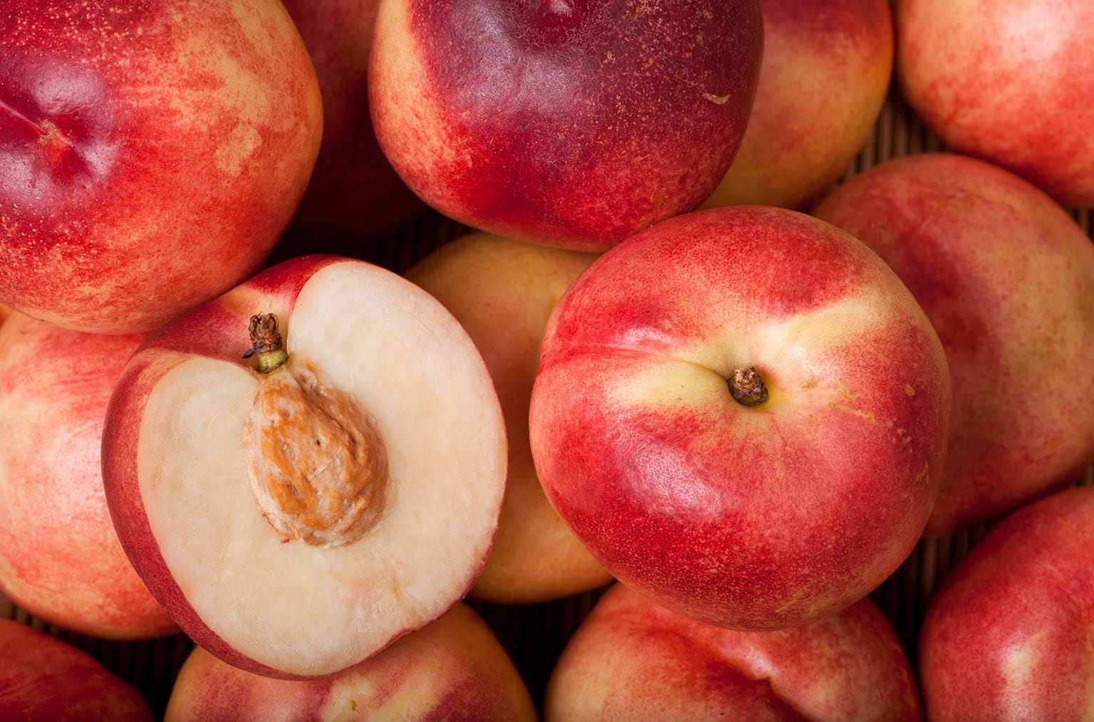White nectarines